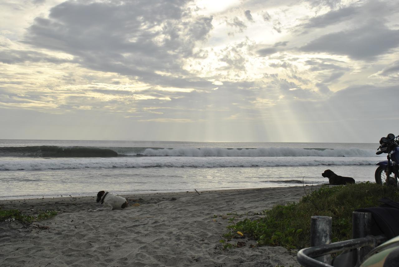 Surf Sanctuary Hotel El Limon Exterior photo