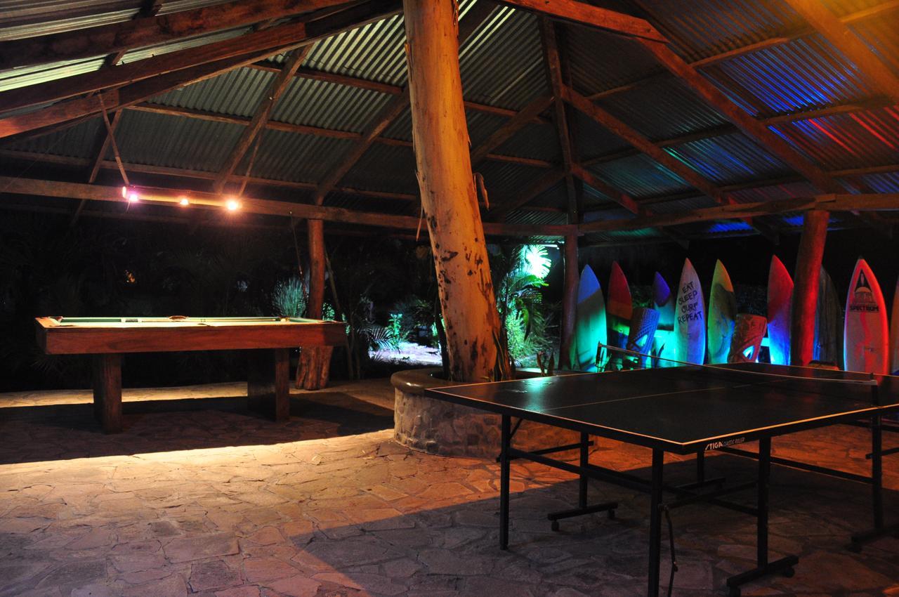 Surf Sanctuary Hotel El Limon Exterior photo